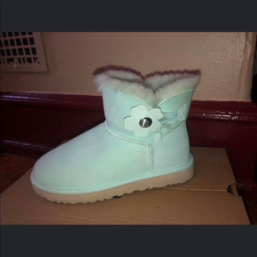 Light Blue UGG Bailey